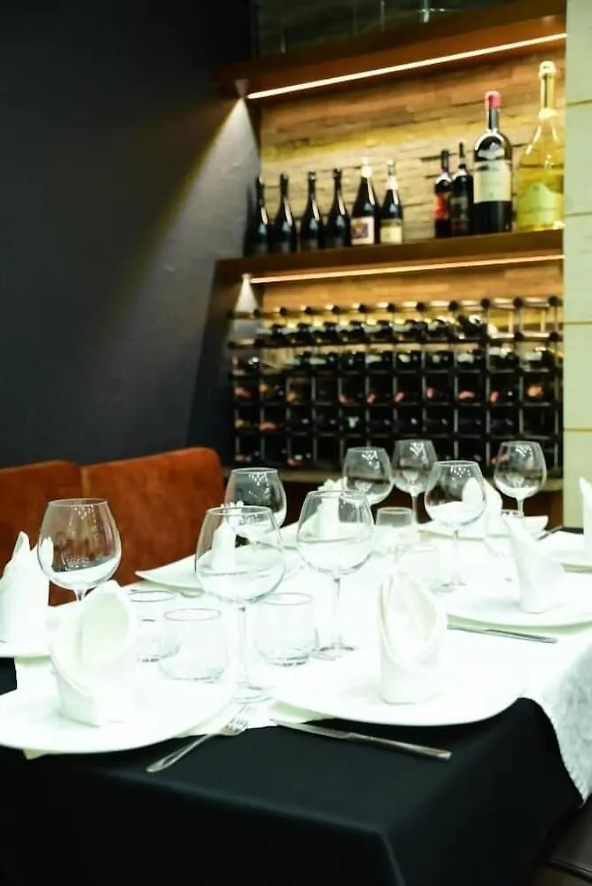 ****  Hotel Comfort Tiran Arnavutluk